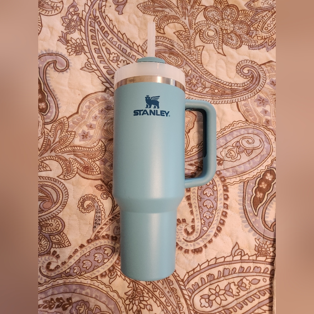 NWT- STANLEY 40OZ